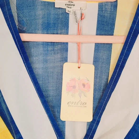 NEW Entro Beach Escapes Multi-Color Vneck Balloon Sleeve Crop Top - Picture 5 of 5